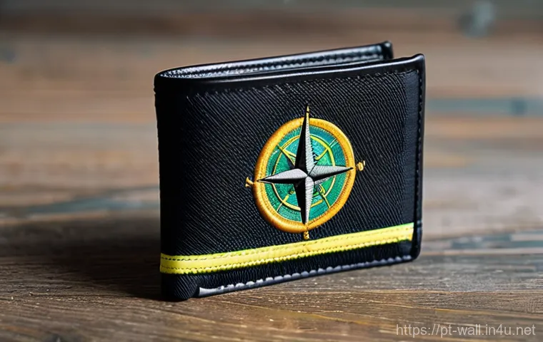 스톤아일랜드 패치 지갑 추천 - A close-up shot of a Stone Island wallet featuring its iconic yellow and green compass patch promine...